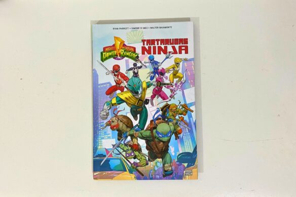 Resenha Power Rangers e Tartarugas Ninja Vol. 1 de Ryan Parrott e Simone Di Meo Resenha Power Rangers e Tartarugas Ninja Vol. 1